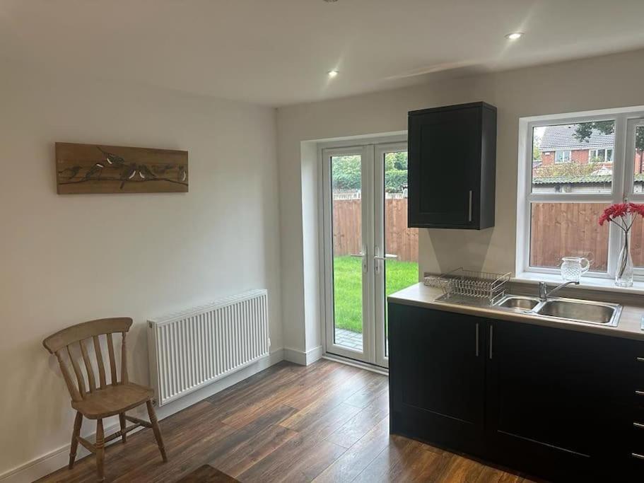 Immaculate House In Doncaster Villa Cantley  Exterior foto
